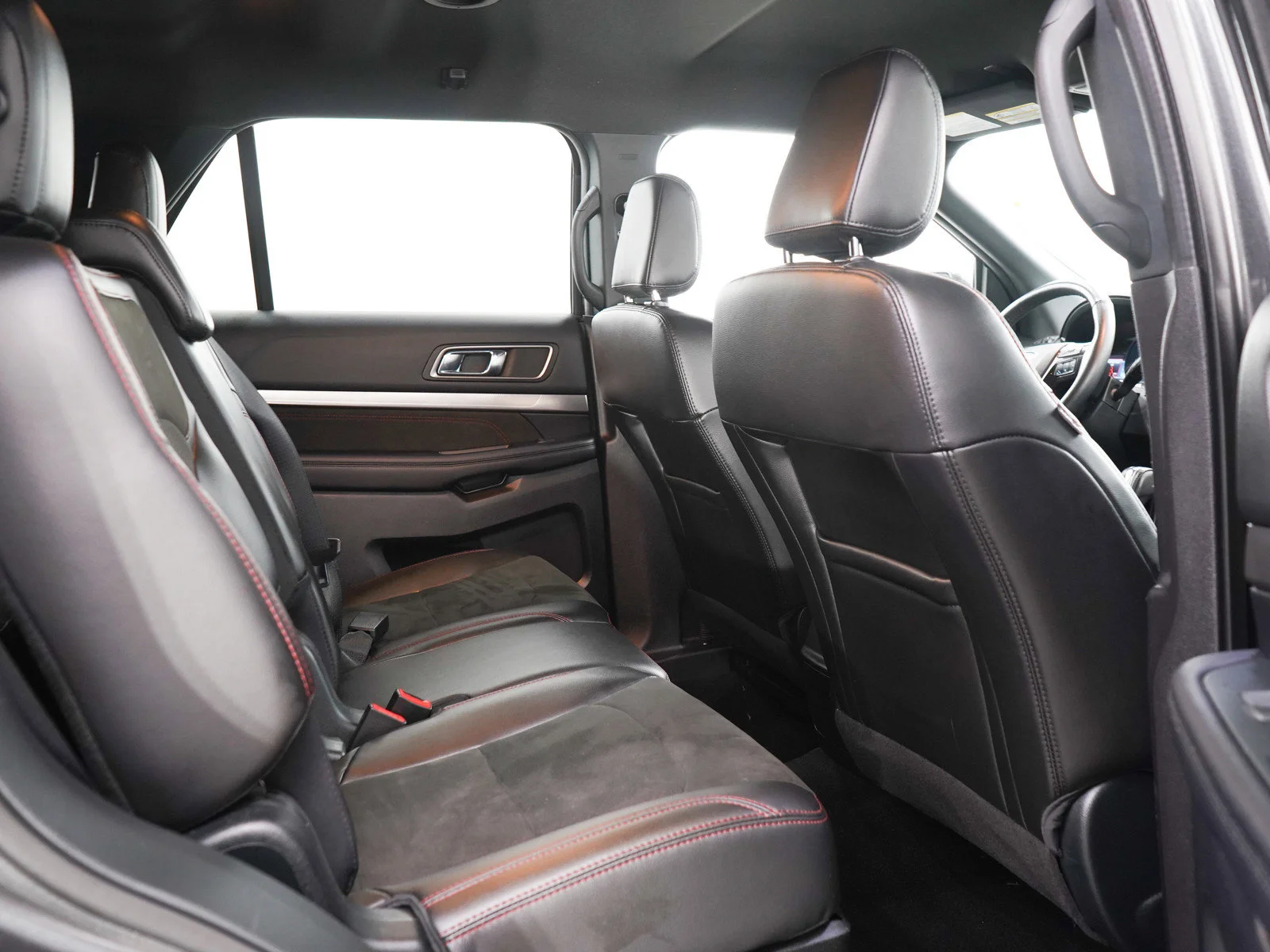 Used 2018 Magnetic Metallic Ford XLT image 11