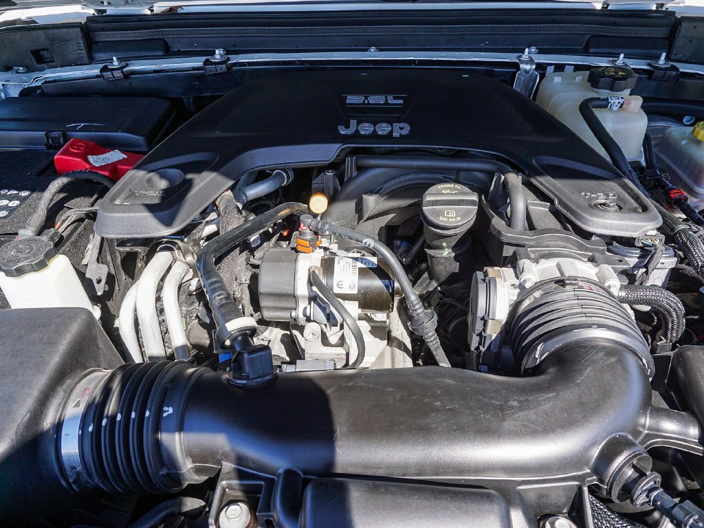 Used 2021 White Jeep Unlimited Willys image 25