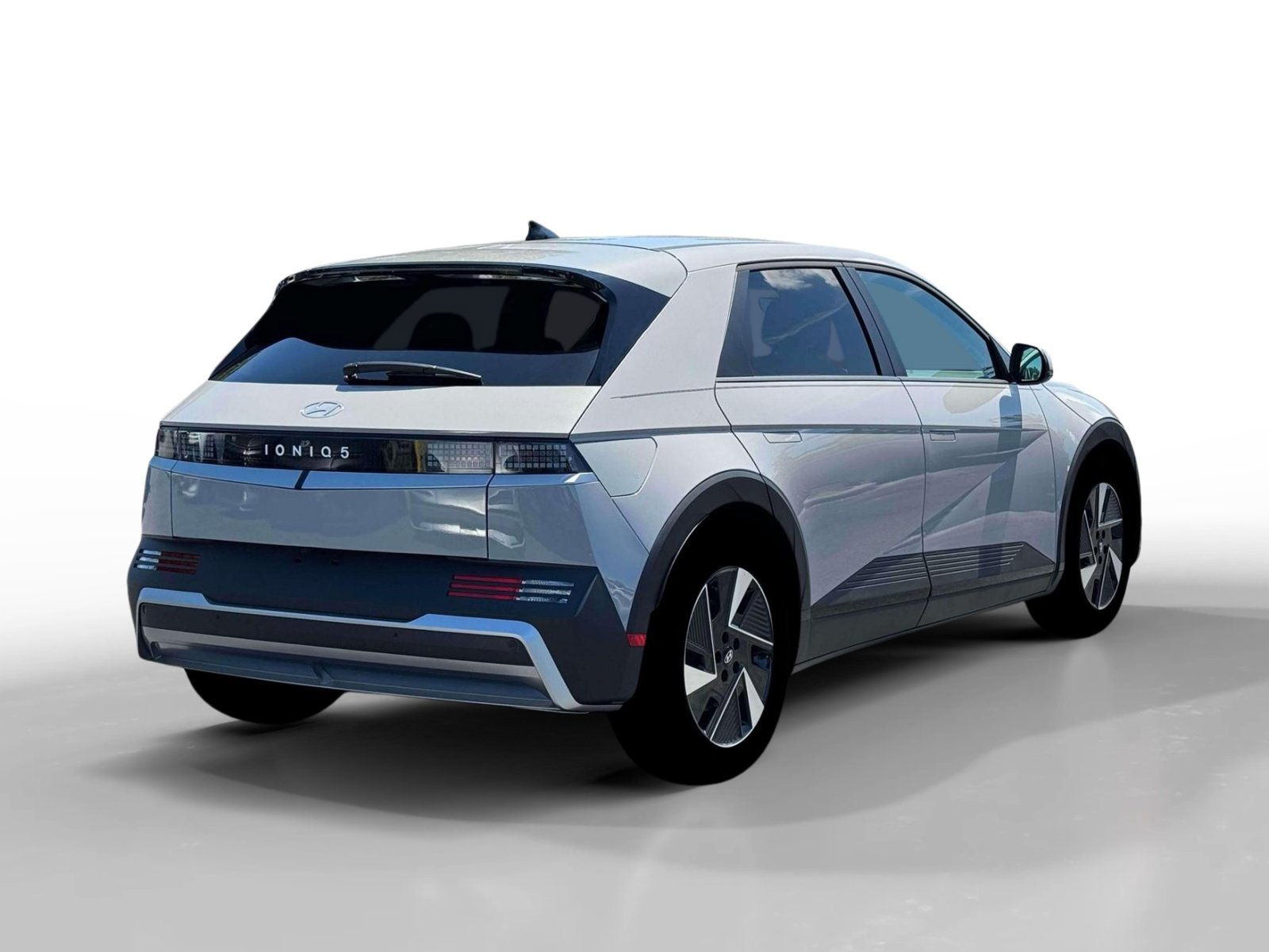New 2026 Cyber Gray Hyundai SE image 7