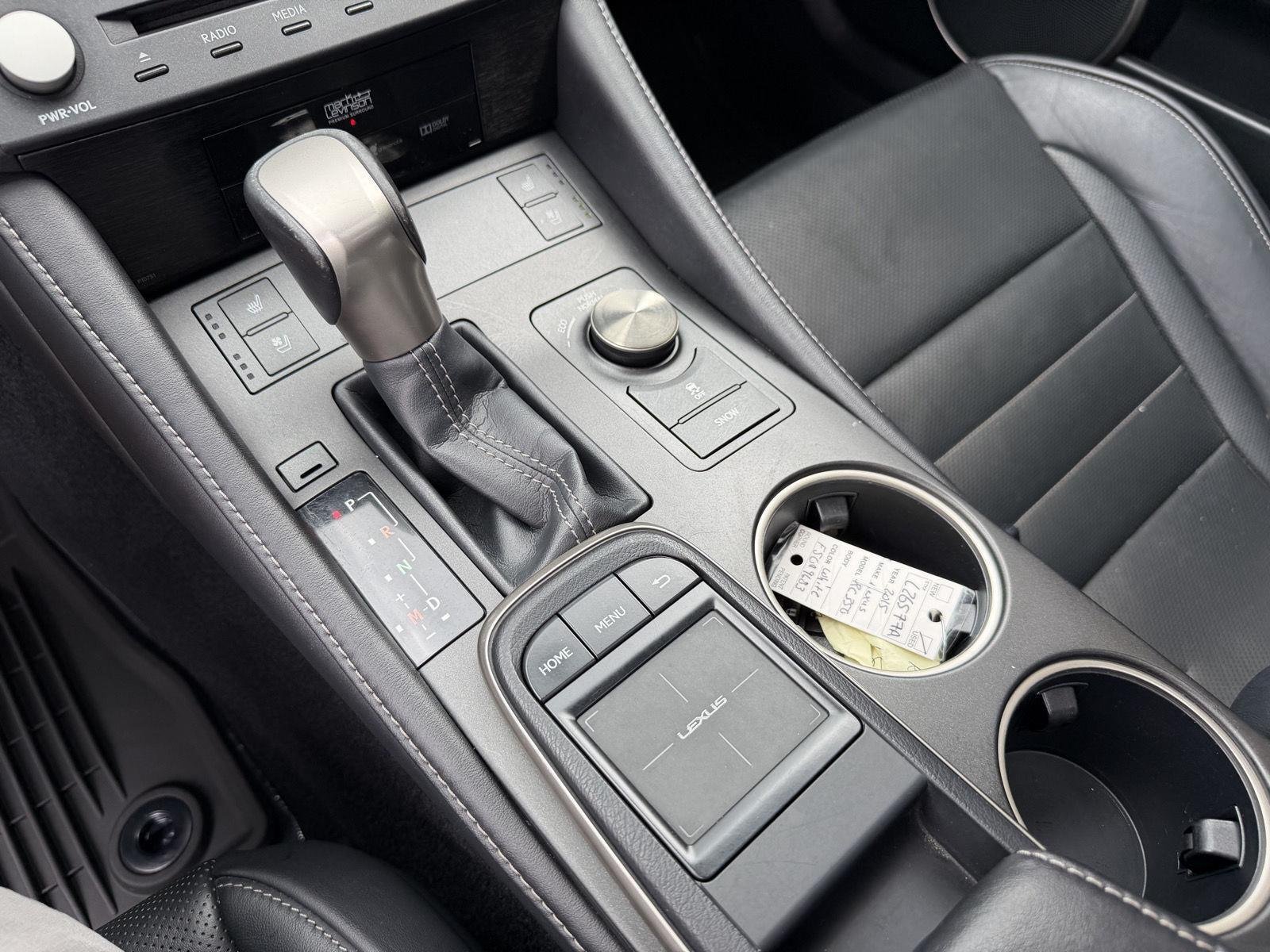 Used 2015 Starfire Pearl Lexus RWD image 23