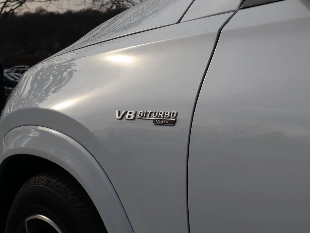 New 2025 MANUFAKTUR Moonlight White Metallic Mercedes-Benz GLE 63 S AMG® image 13
