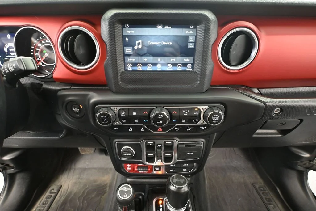 Used 2020 Gray Jeep Unlimited Rubicon image 32