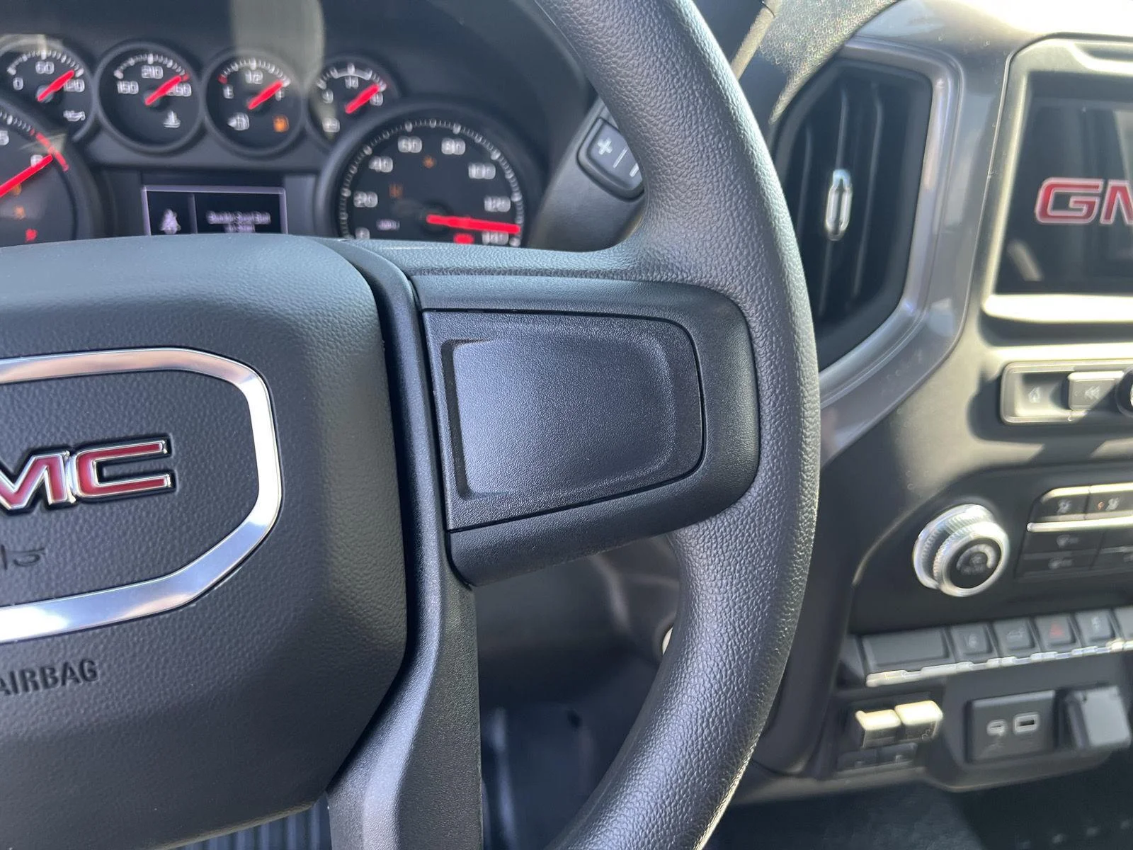 2026 GMC Sierra 3500HD Pro - Photo 21