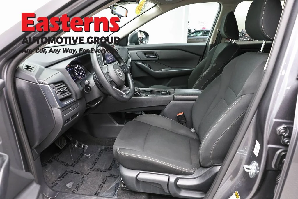 Used 2024 Gray Nissan S image 14