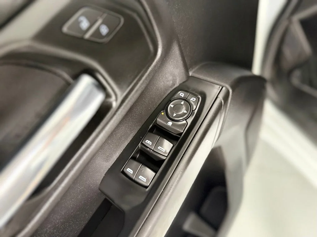 Used 2025 White Chevrolet Custom Trail Boss image 13