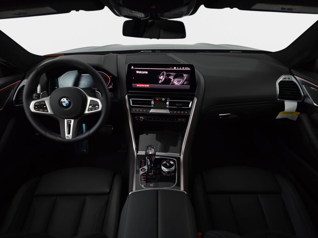 2026 BMW 8 Series M850i - Photo 10
