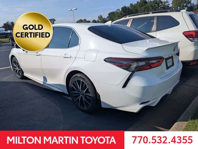 Used 2021 White Toyota SE image 4