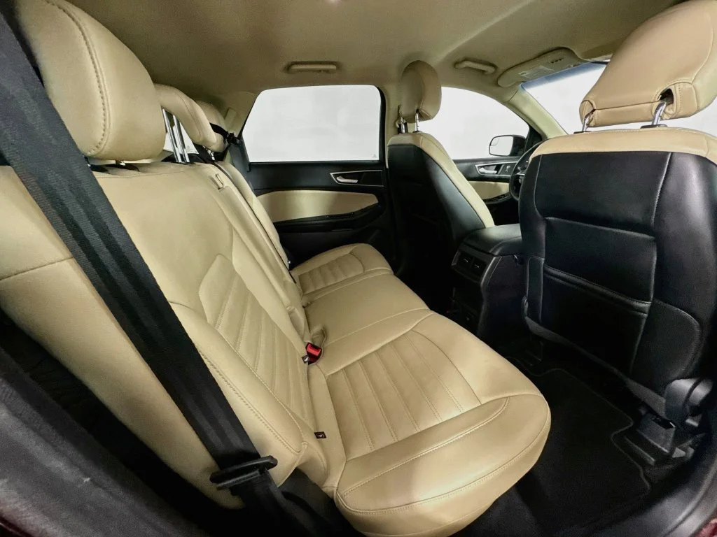 Used 2018 Red Ford SEL image 34