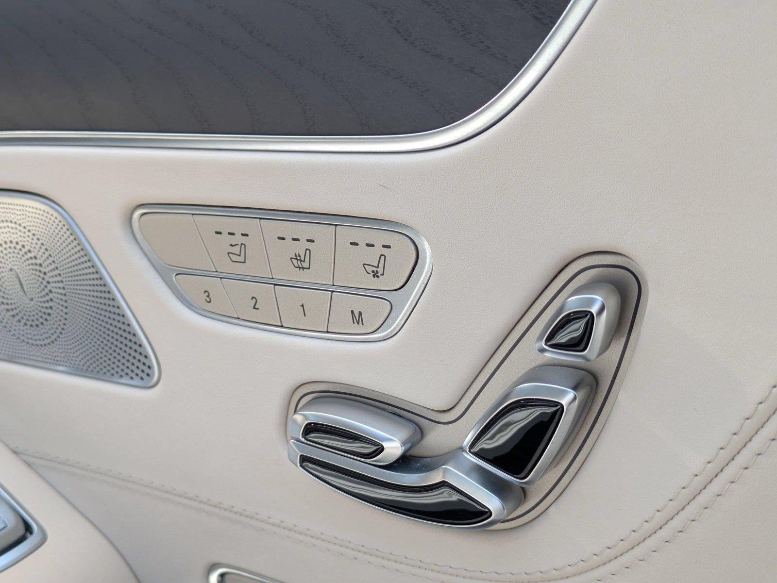Used 2018 designo Diamond White Metallic Mercedes-Benz S 560 image 31