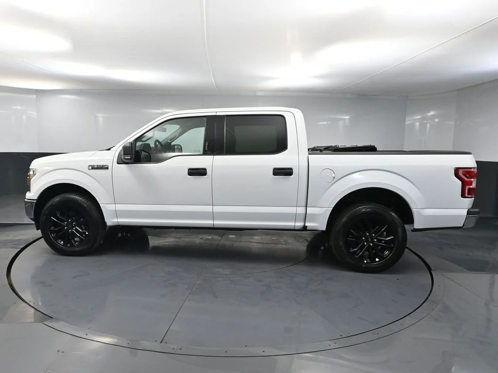 Used 2020 White Ford XLT image 7