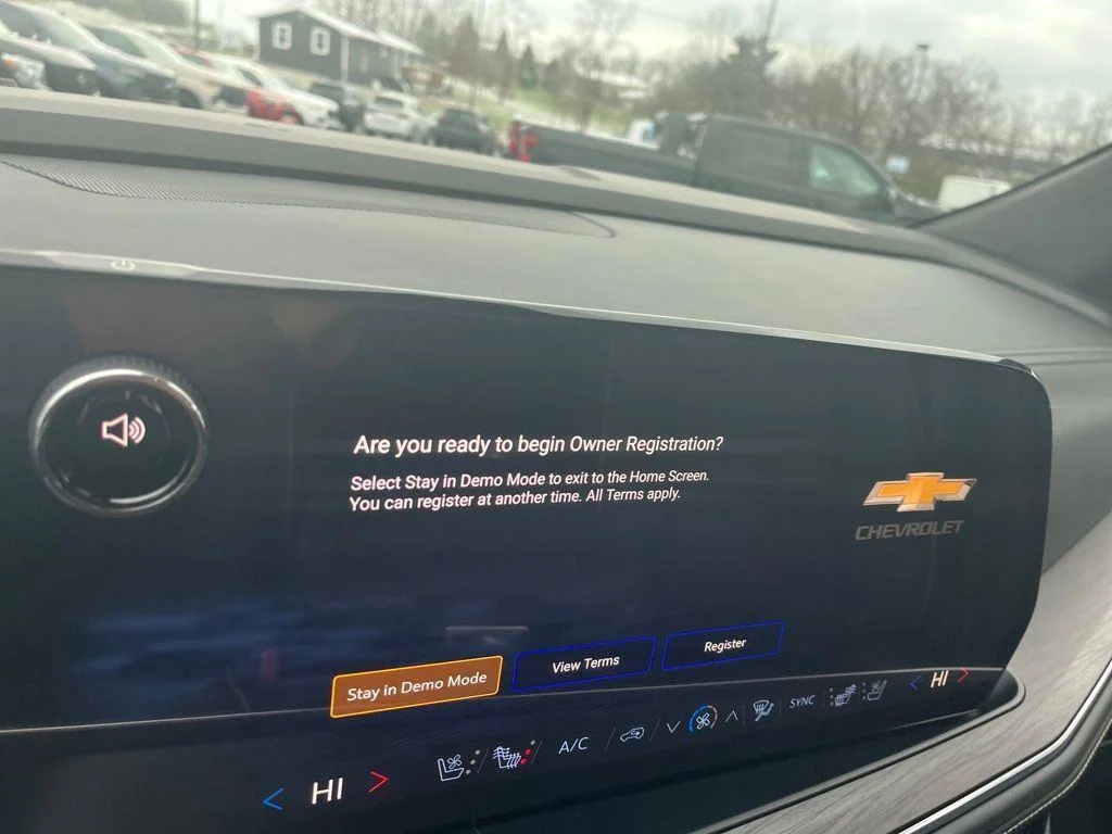 2026 Chevrolet Suburban Premier - Photo 14