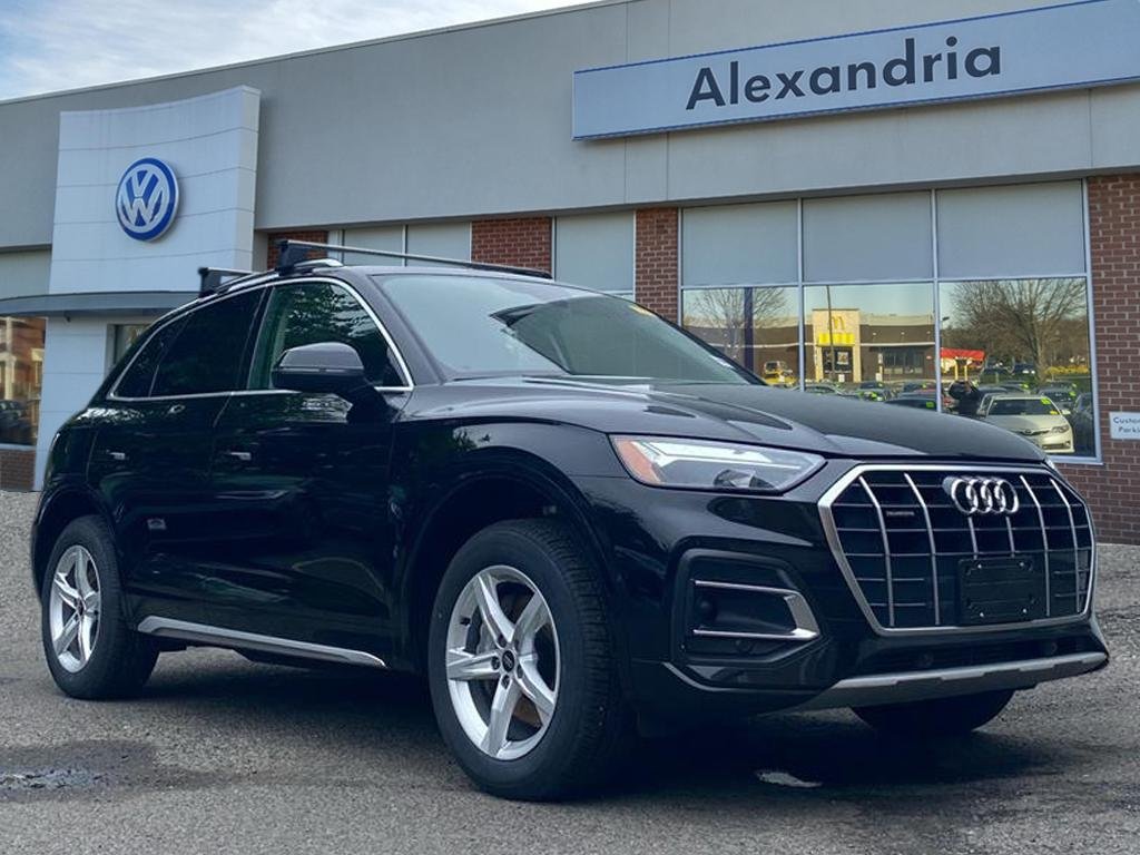 2023 Audi Q5 40 Premium's photo