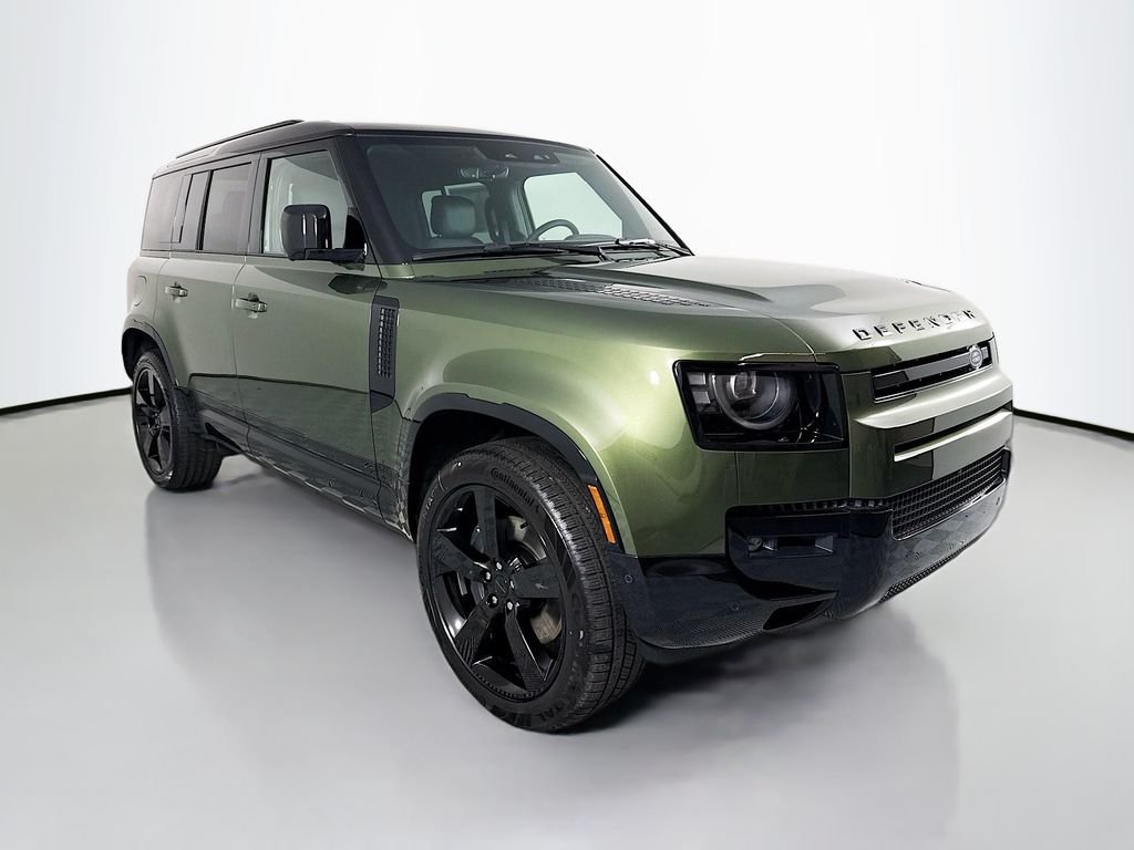 New 2026 Woolstone Green Land Rover X-Dynamic SE image 7