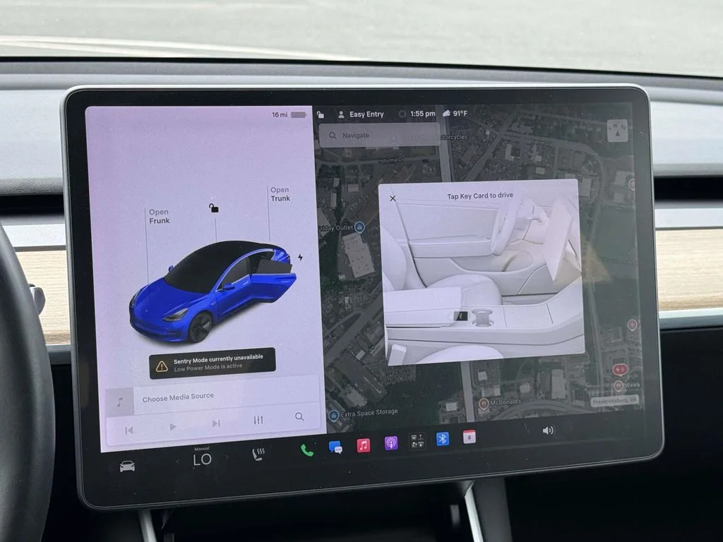 Used 2019 Deep Blue Metallic Tesla Standard Range Plus image 19