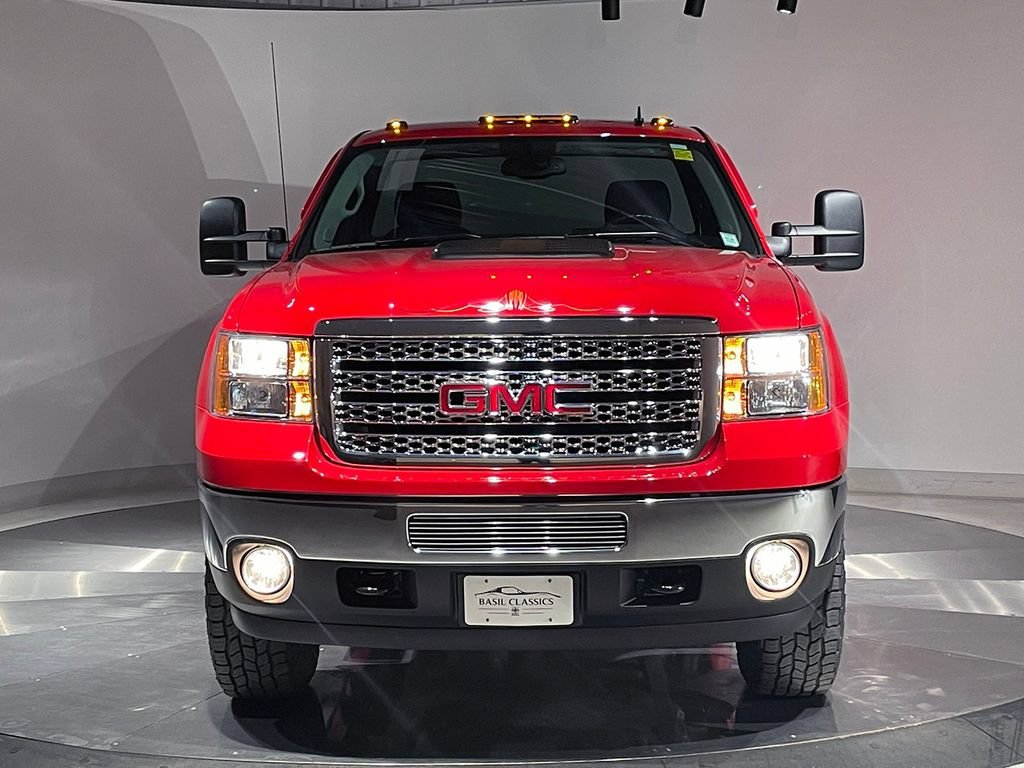 Used 2011 FIRE RED GMC SLE image 19