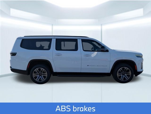 New 2026 Bright White Clear-Coat Exterior Paint Jeep  image 8