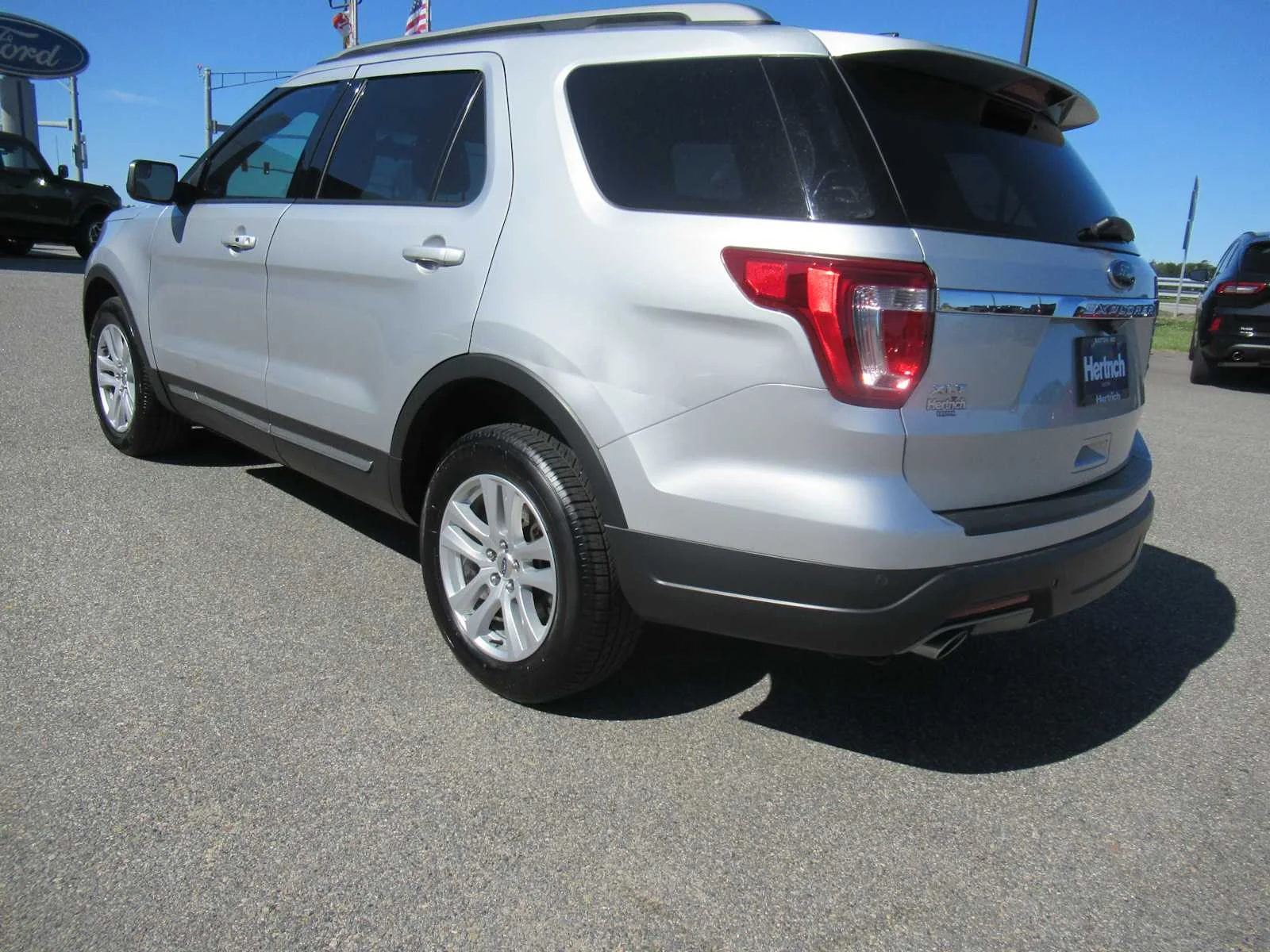 Used 2018 Ingot Silver Ford XLT image 7