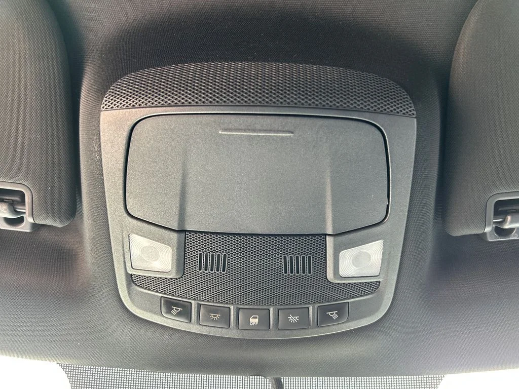 Used 2015 Gray Ford XLT image 16