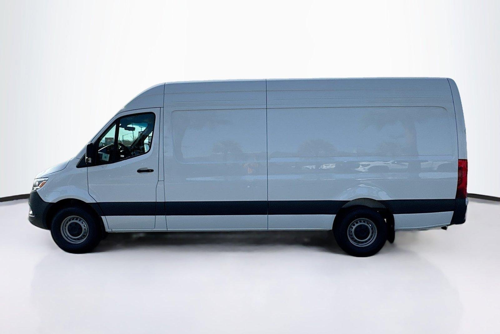 New 2026 Arctic White Mercedes-Benz  image 8