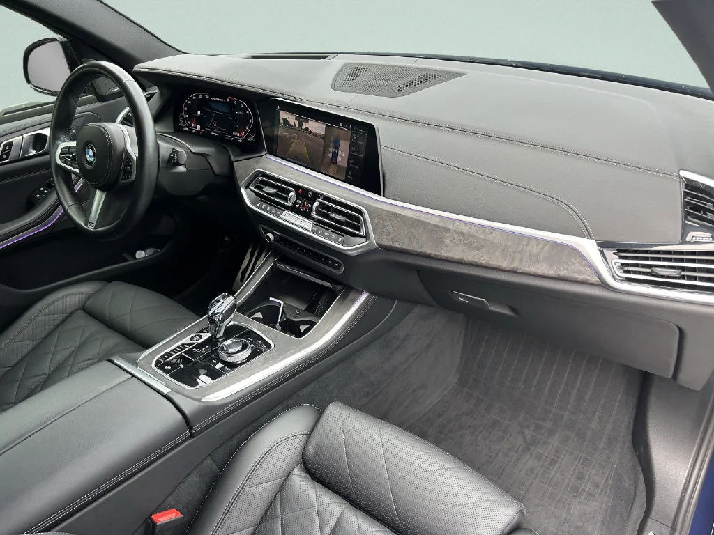 Used 2023 Blue BMW M50i image 17