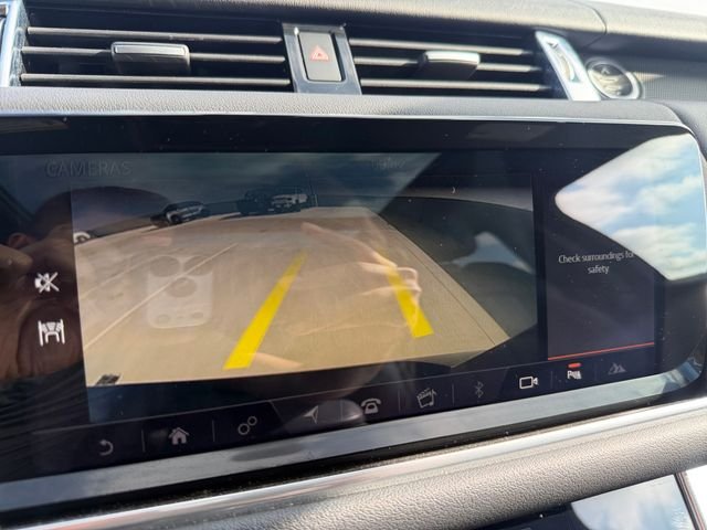 Used 2019 Black Land Rover HSE image 21