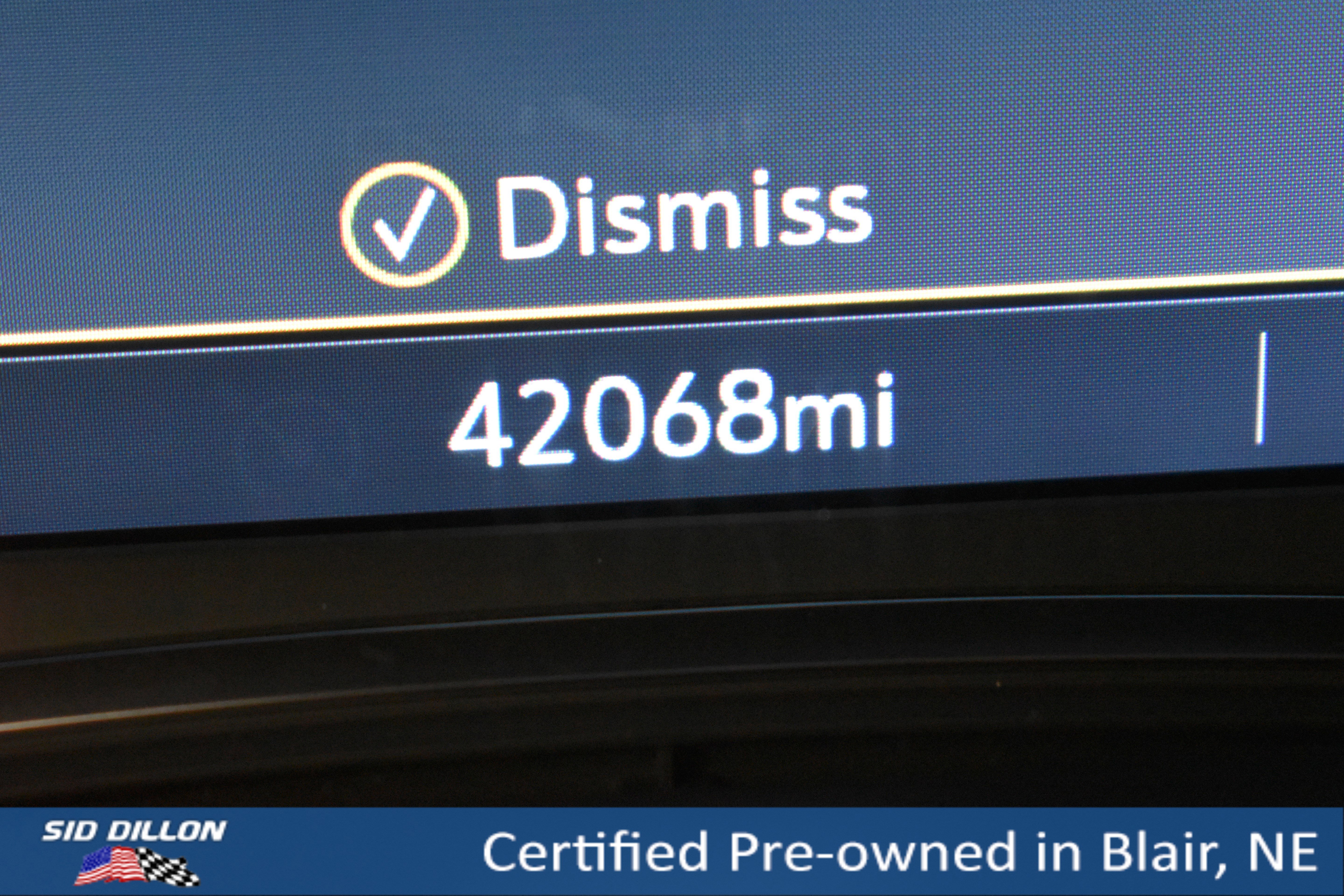 Used 2023 Summit White Chevrolet LT Cloth image 15