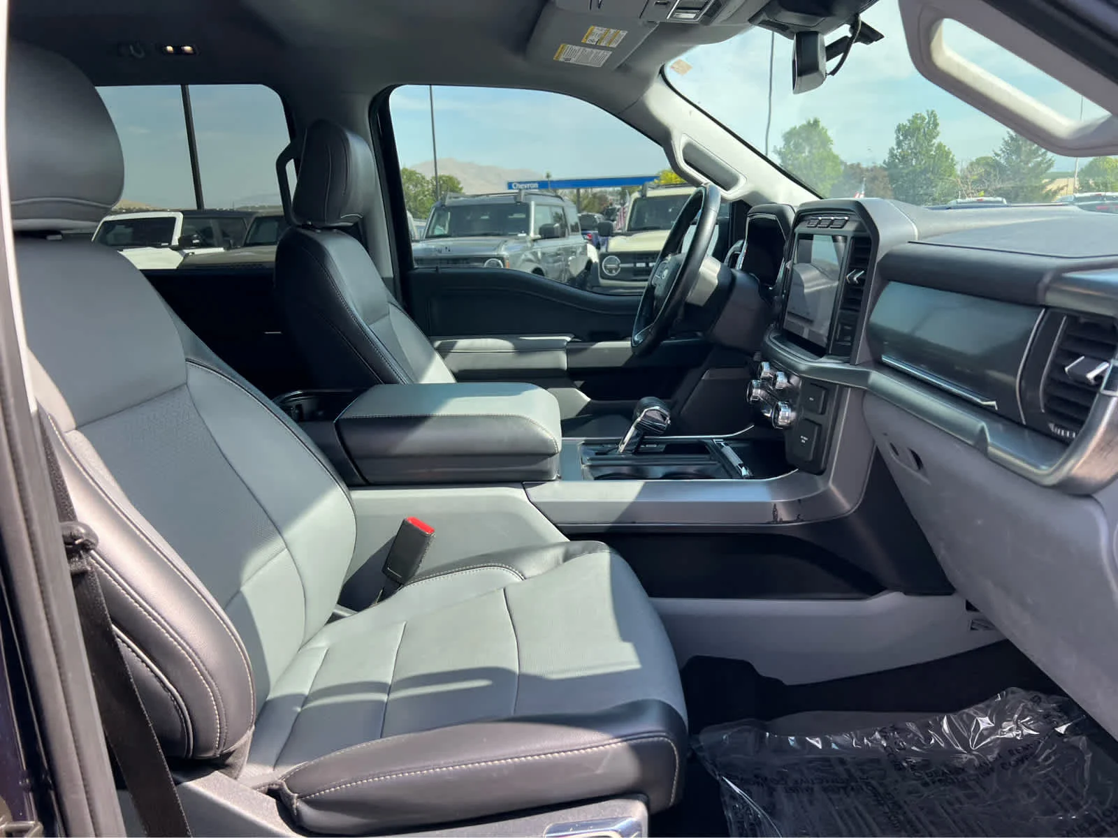 Certified Used 2021 Antimatter Blue Metallic Ford LARIAT image 17