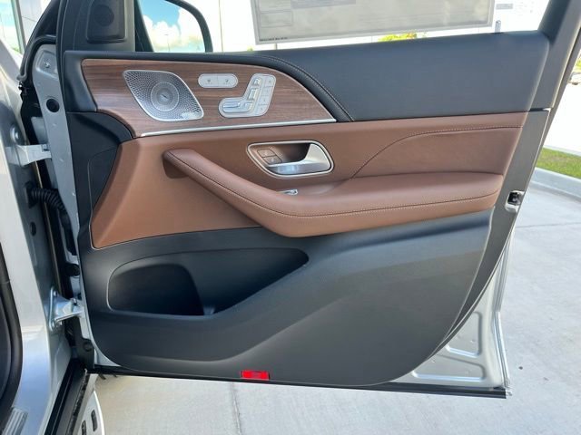 2026 Mercedes-Benz GLS Base - Photo 53