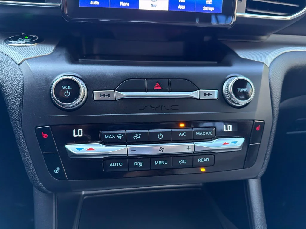 Used 2020 White Ford XLT image 16