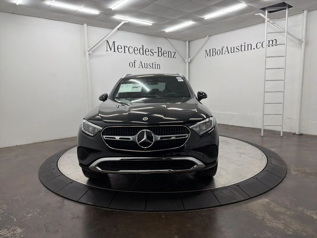 Used 2026 Black Mercedes-Benz GLC 300 image 2