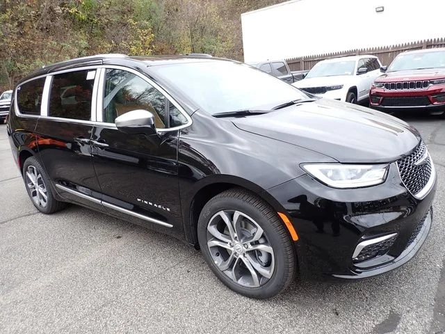 New 2026 Black Chrysler Pinnacle image 9
