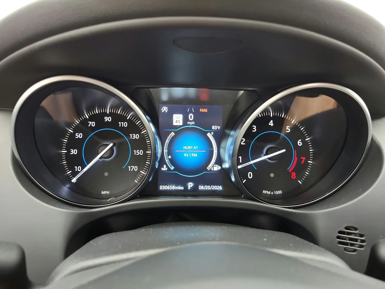 Used 2019 Narvik Black Jaguar 25t Premium AWD image 10