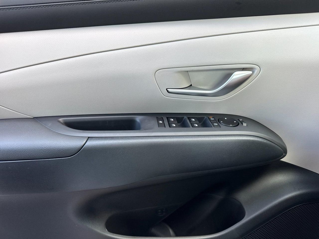 New 2026 Gray Hyundai SE image 10