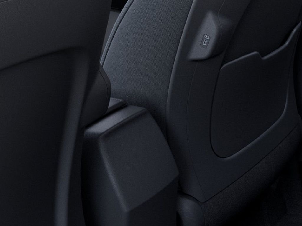 New 2026 Snow White Pearl Kia LX image 26