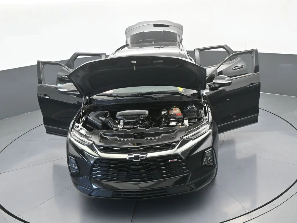 Used 2020 Black Chevrolet RS image 87