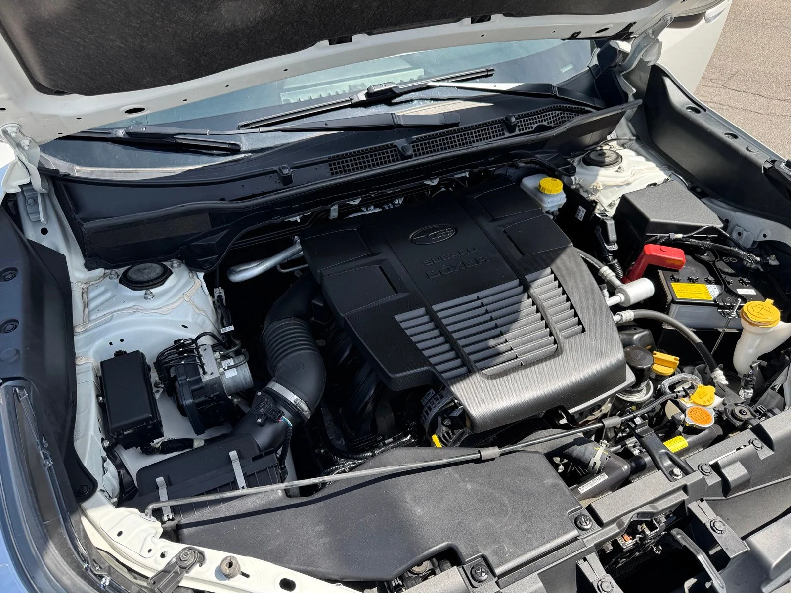 Used 2023 White Subaru Base image 33