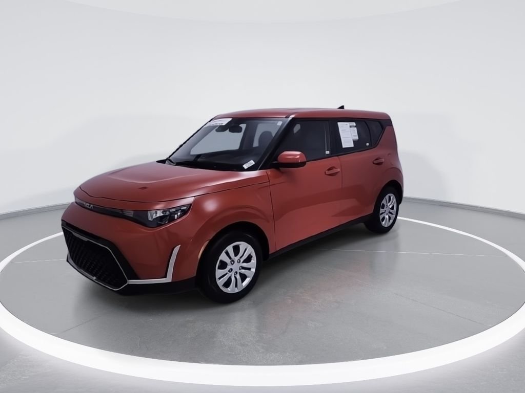 Used 2025 Red Kia LX image 4