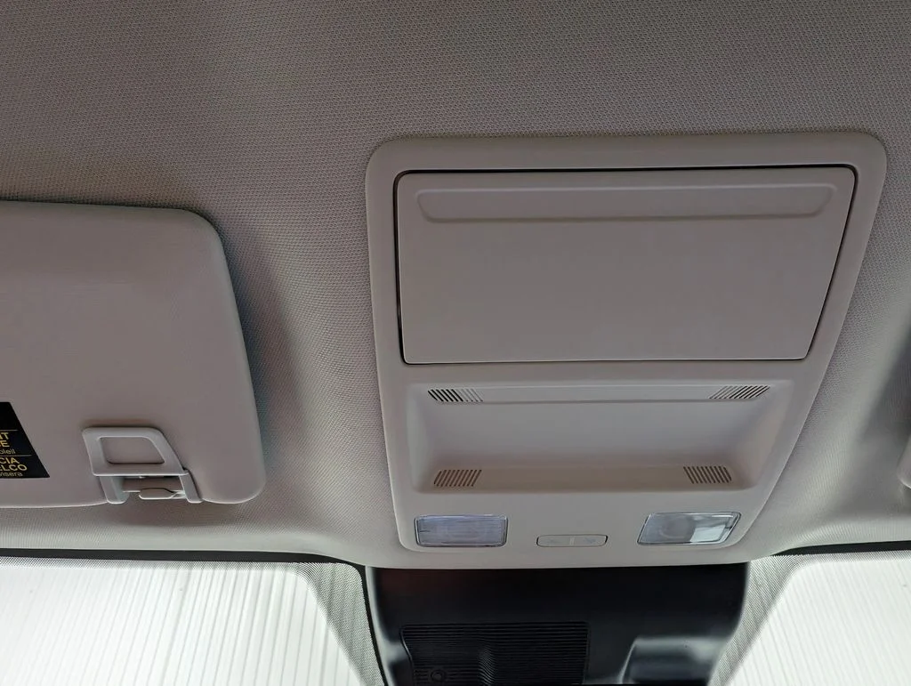 New 2026 Space White Metallic Ford XLT image 8