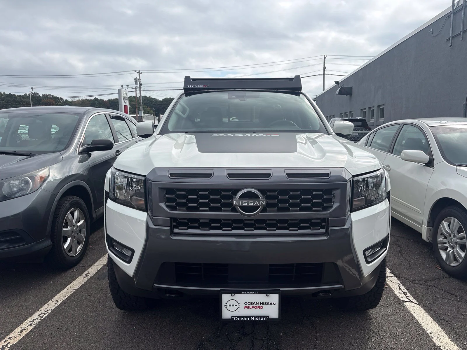 Certified Used 2025 Glacier White Nissan SV image 4