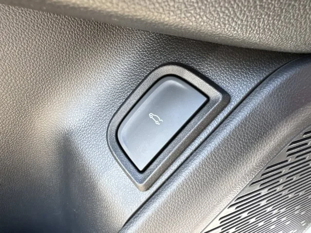 Used 2025 White Chevrolet LT image 45