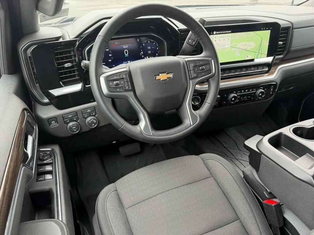 Used 2026  CHEVROLET RST image 10