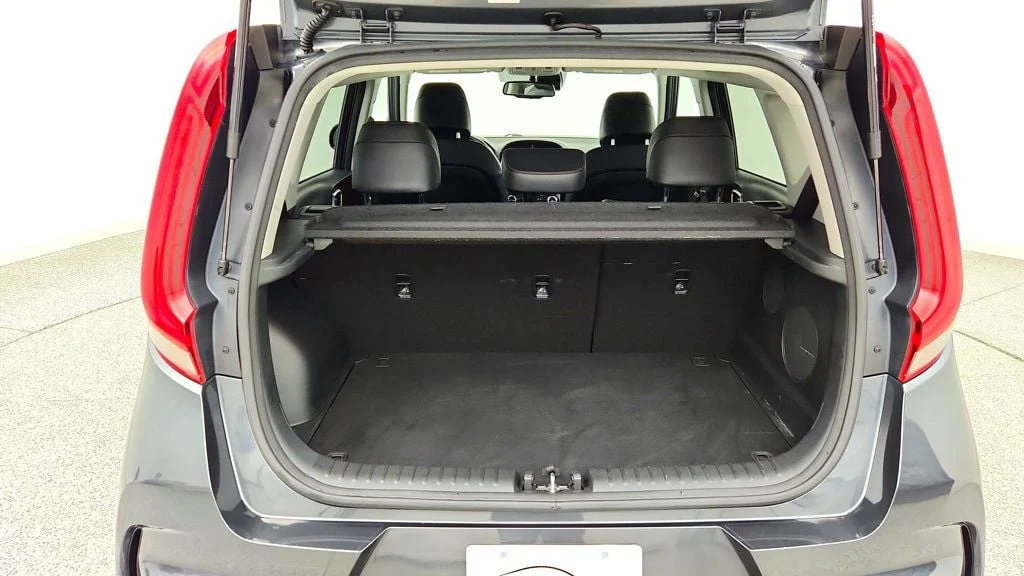 Used 2022 Gravity Gray Kia Turbo DCT image 22