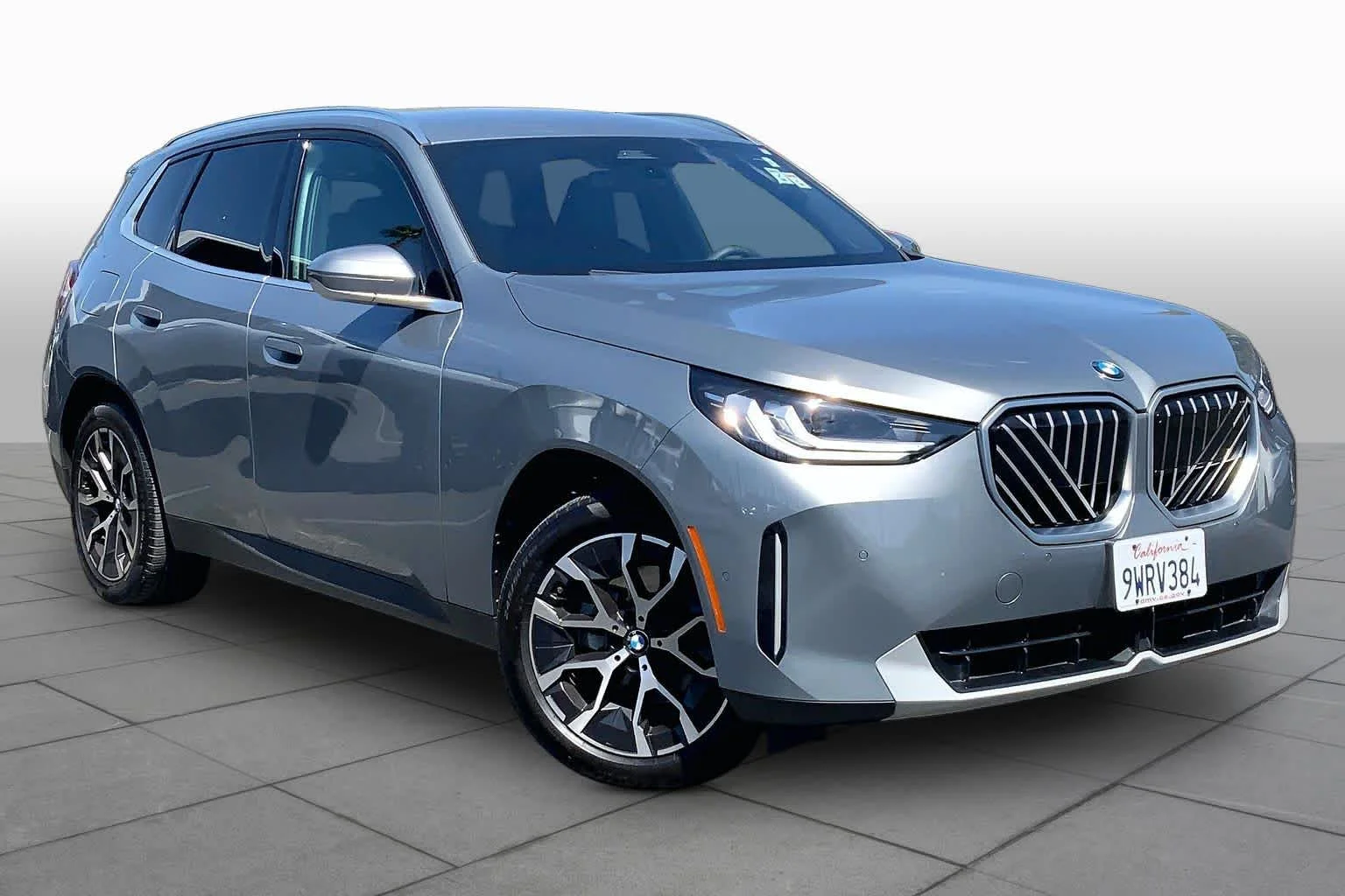 Used 2025 Skyscraper Gray Metallic BMW 30 xDrive image 2