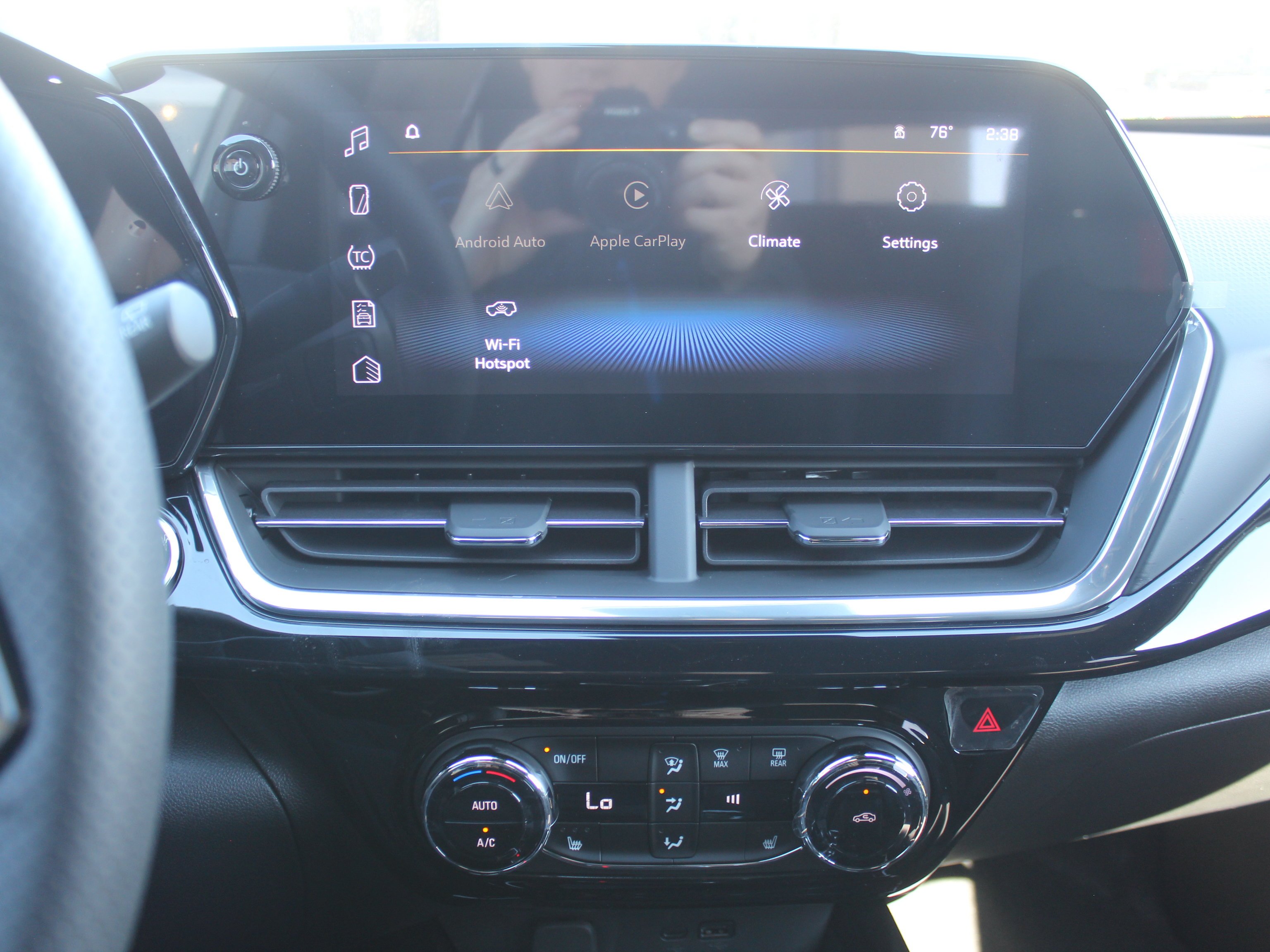 2026 Chevrolet Trax RS - Photo 15