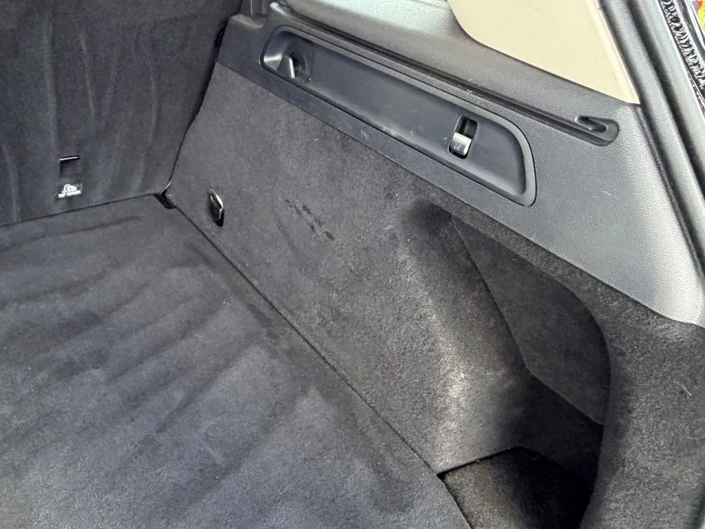 Used 2022 Black Mercedes-Benz GLC 300 image 58