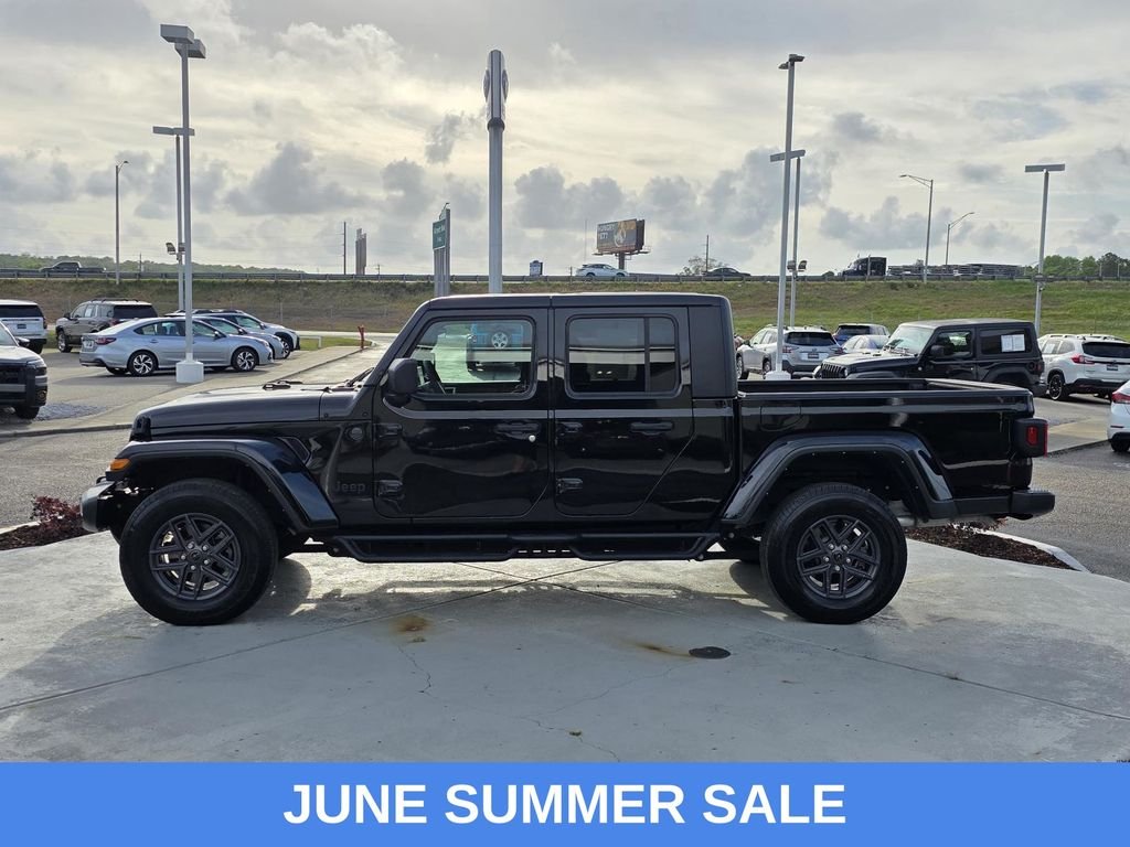Used 2024 Black Jeep Sport S image 6