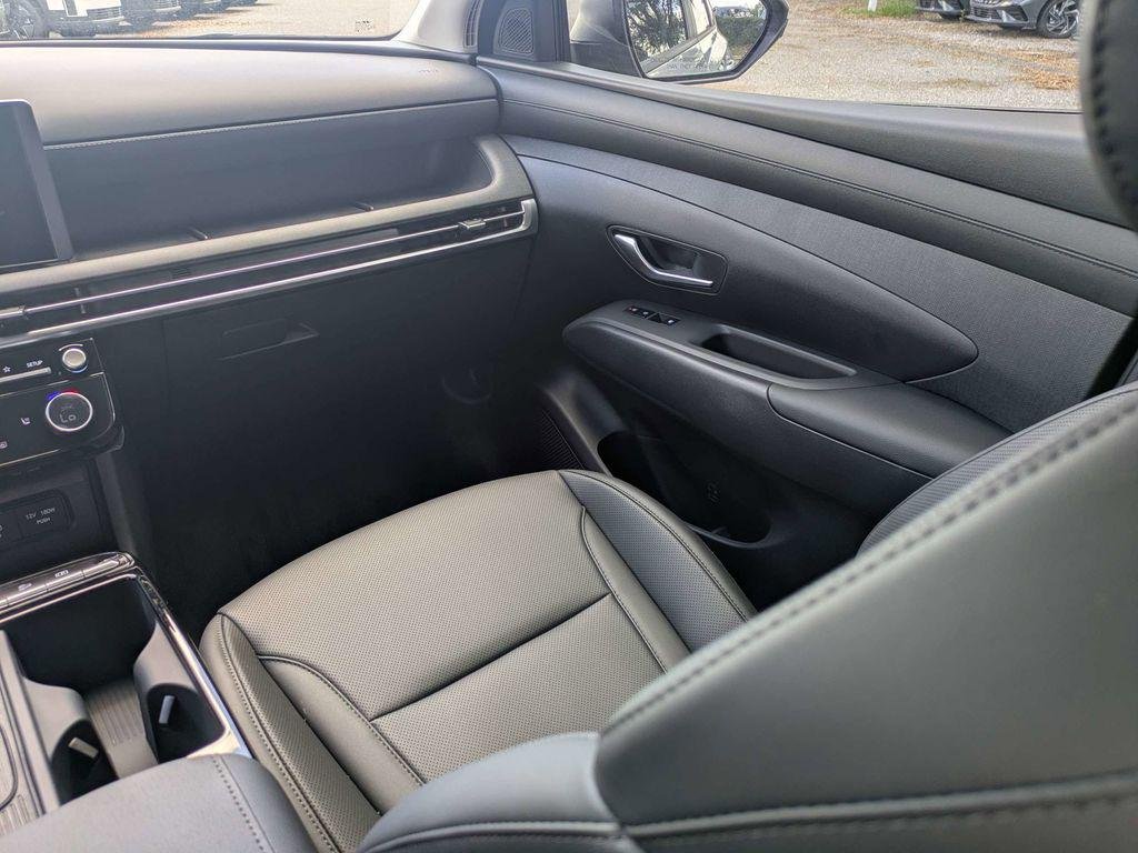 New 2026 Silver Hyundai SEL Convenience image 18