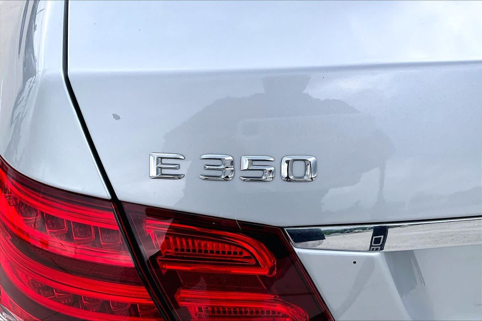Used 2016 Iridium Silver Metallic Mercedes-Benz E 350 Sport image 10