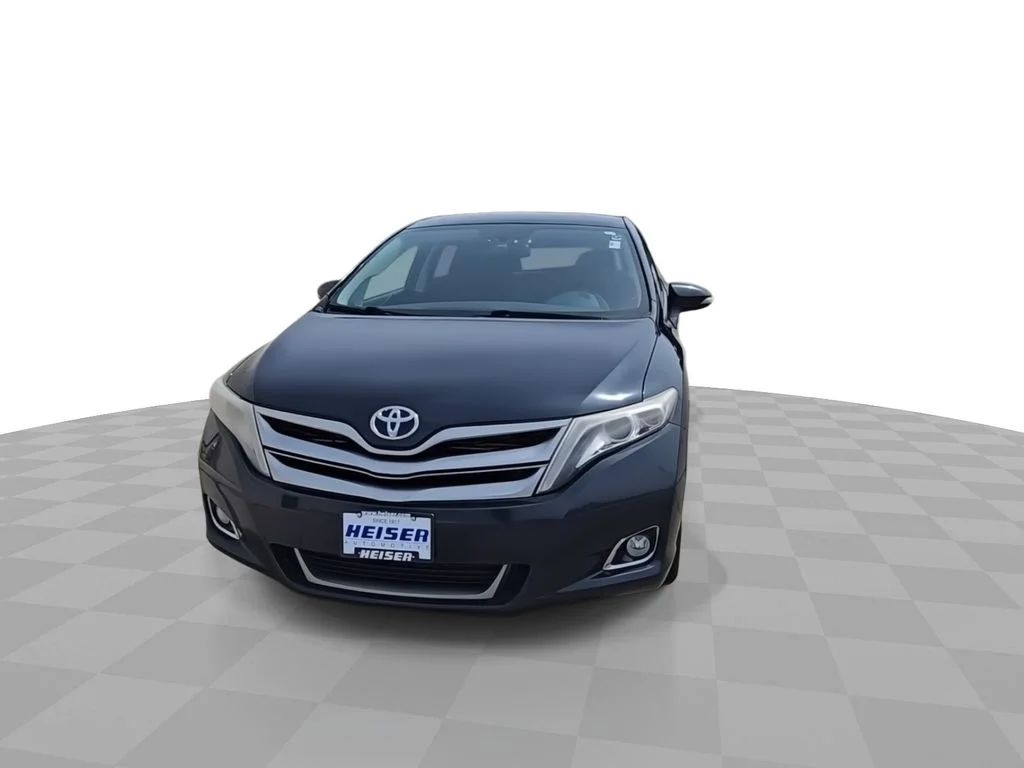 Used 2013 Gray Toyota Limited image 3