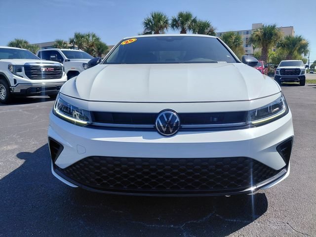 Used 2025 White Volkswagen Sport image 9